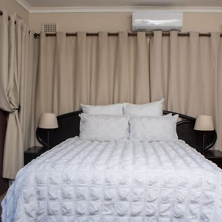 دوربان Dyna Guest House المظهر الخارجي الصورة