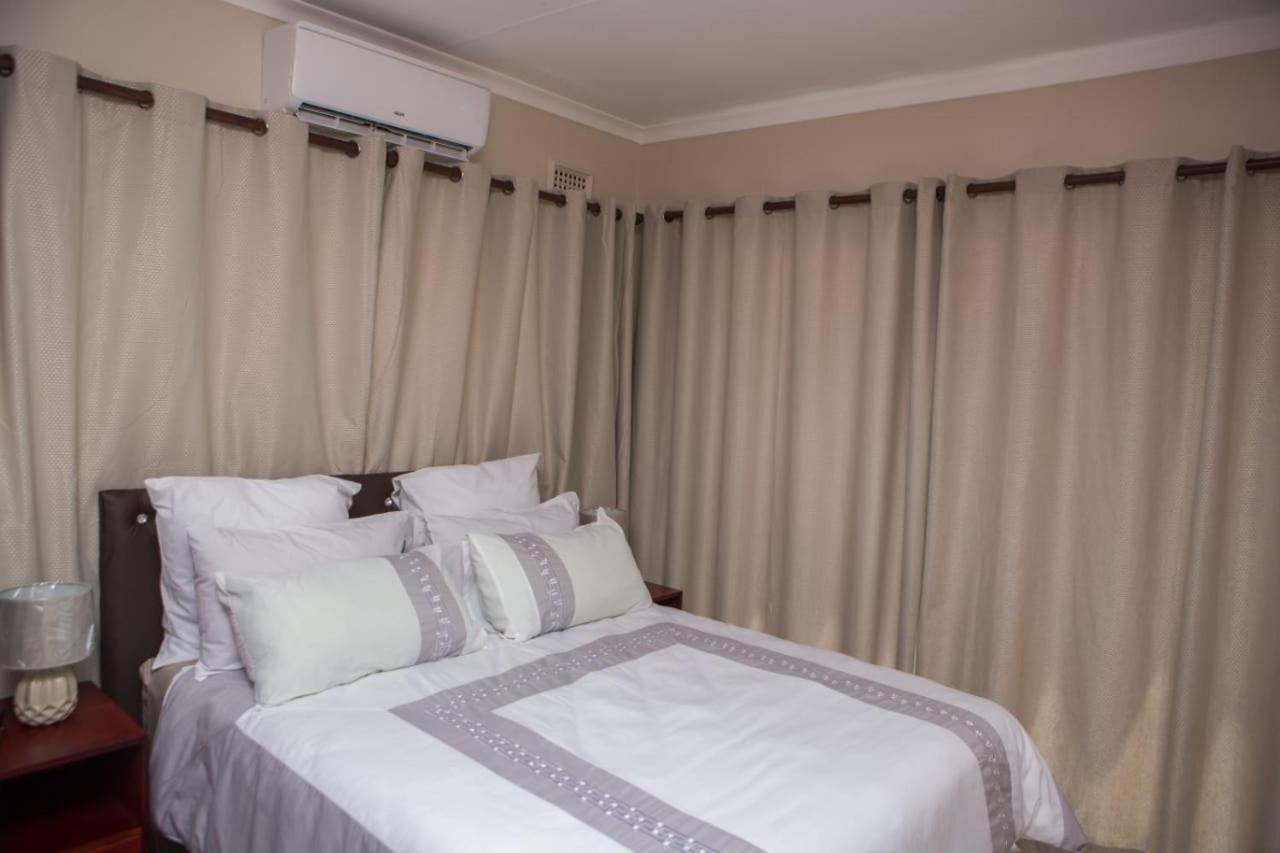 دوربان Dyna Guest House المظهر الخارجي الصورة